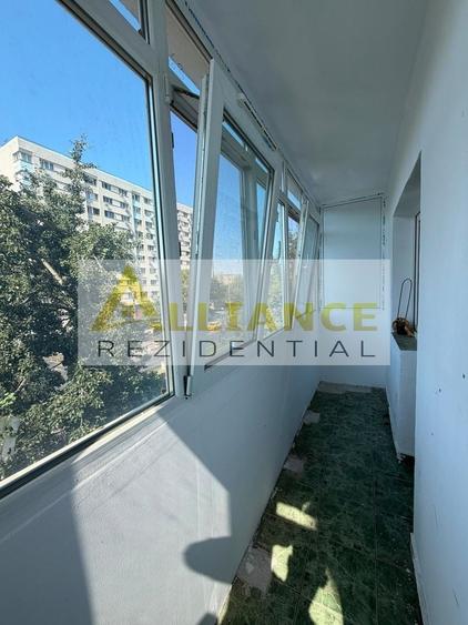 Apartament cu 2 camere decomandat în Berceni
