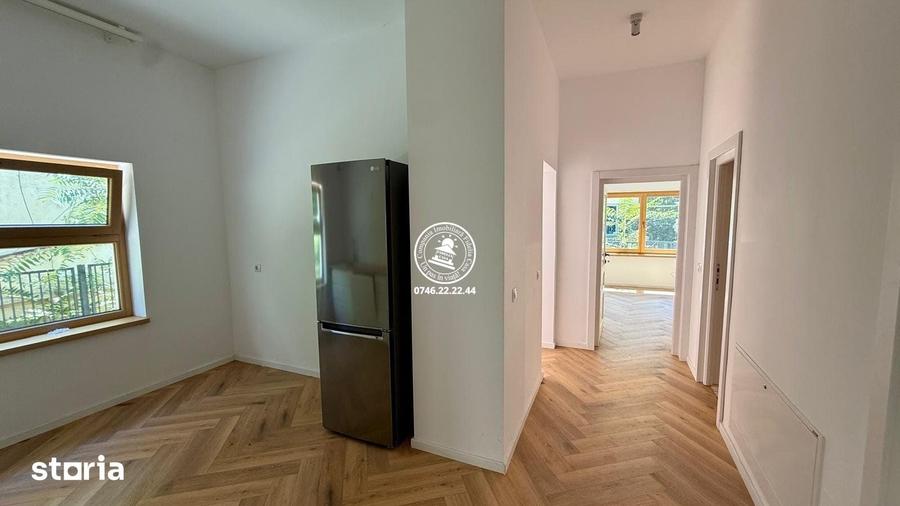 Casă cu 2 camere cu Teren 300 Mp în Central