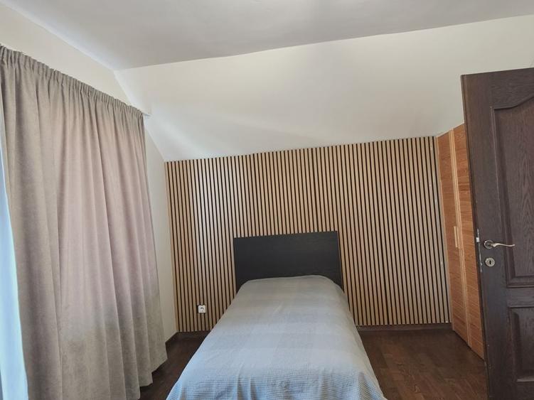 Casă individuală cu 5 camere cu Canalizare în Ghimbav