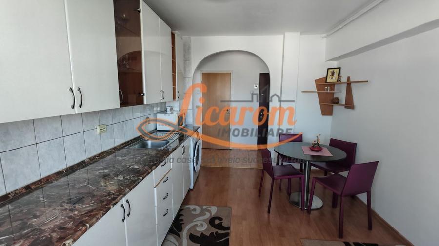 Apartament cu 2 camere decomandat, mobilat în Centrul Civic