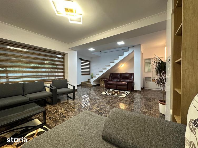 Casă cu 4 camere cu Teren 600 Mp în Central