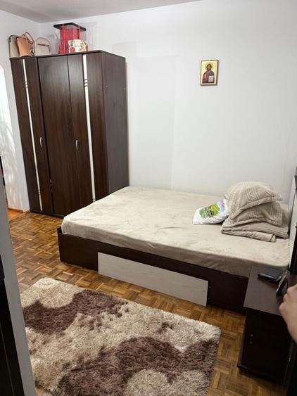 Inchiriez apartament 3 camere Craiovita Noua (zona Materna) - 3