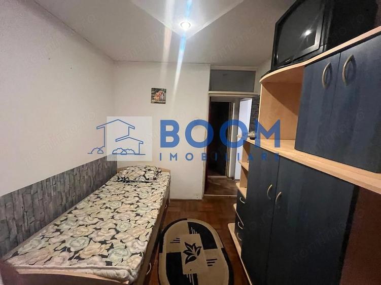 Apartament cu 3 camere semidecomandat în Ostroveni