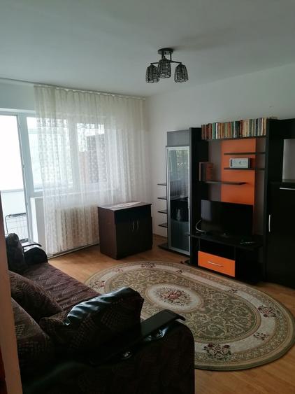 Apartament cu 2 camere decomandat în Exterior Vest