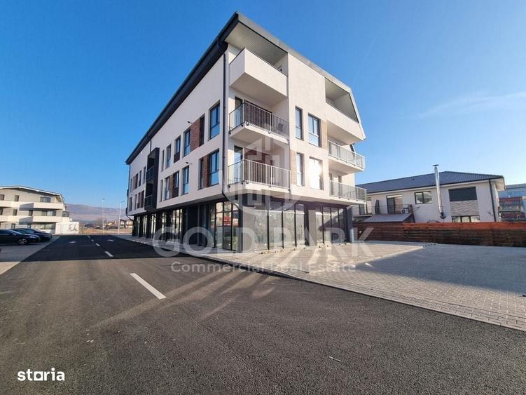 Spațiu comercial, de 160 mp, în Florești