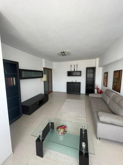 Apartament cu 3 camere decomandat în Băile Felix
