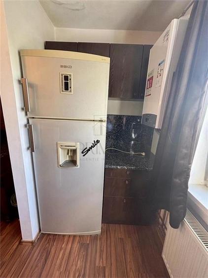 Apartament cu 3 camere decomandat în Aradului