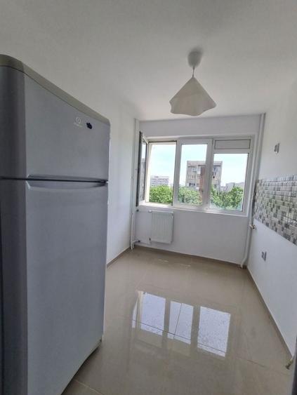Apartament cu 2 camere semidecomandat în Titan