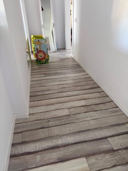 Casă individuală cu 4 camere cu Teren 342 Mp în Florești