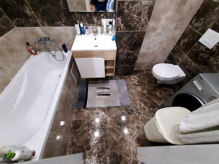 Garsonieră decomandată în Romană