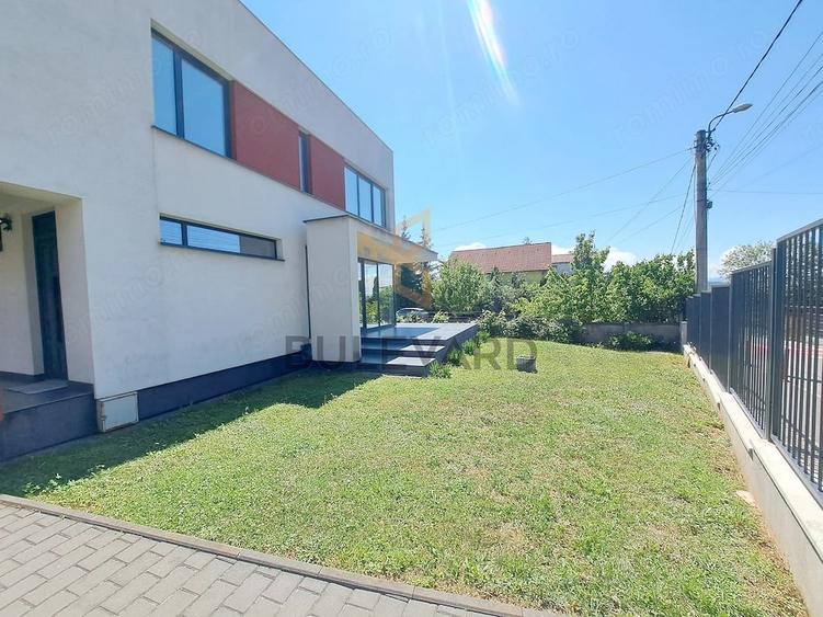 Casă cu Teren 120 Mp în Europa