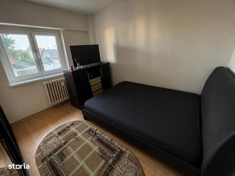 Apartament cu 3 camere decomandat în Valea Rosie