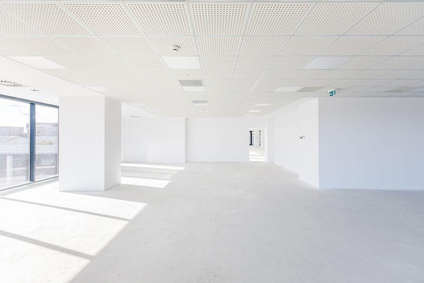 Birou, de 2,076 mp, în Complex Studențesc