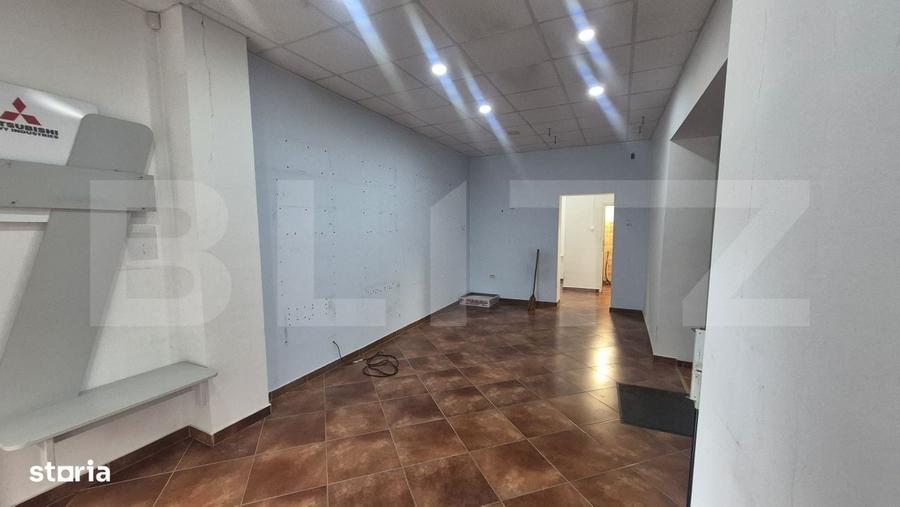 Spațiu comercial, de 49 mp, în Micro 16