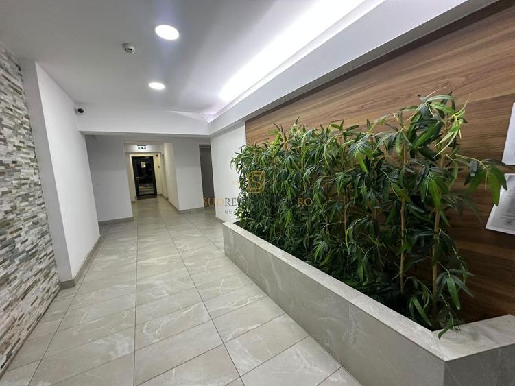 Apartament cu 2 camere decomandat, mobilat în Central