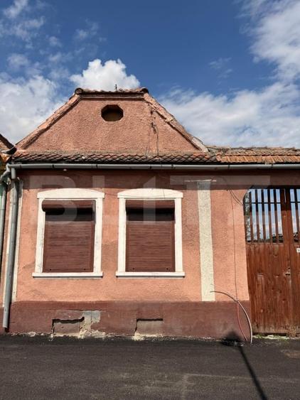 Casă individuală cu 2 camere cu Teren 1332 Mp în Feldioara