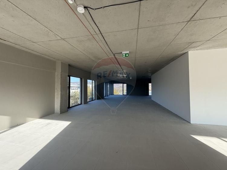 Birou, de 335 mp, în Mănăștur