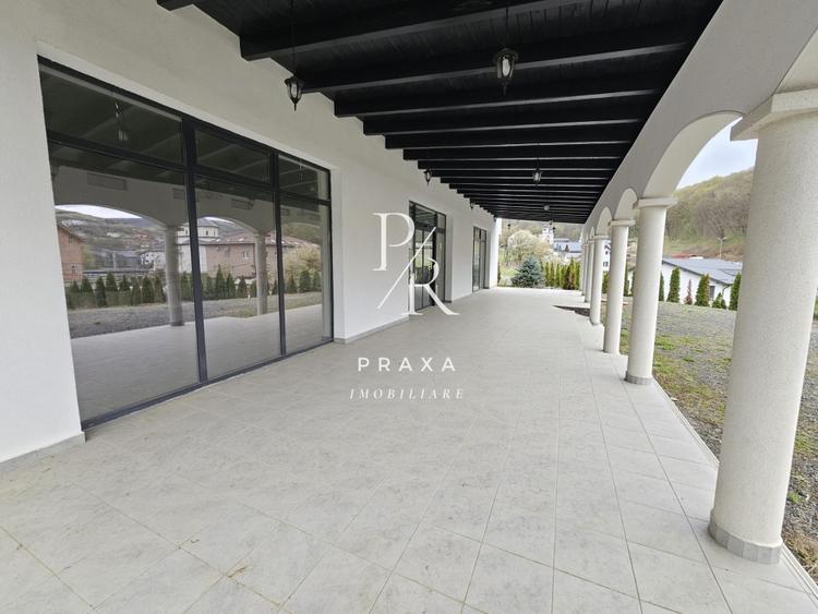 Spațiu comercial, de 565 mp, în Florești