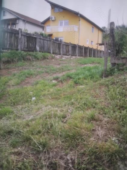 Teren de 1100 mp, în Seaca (Călimănești)