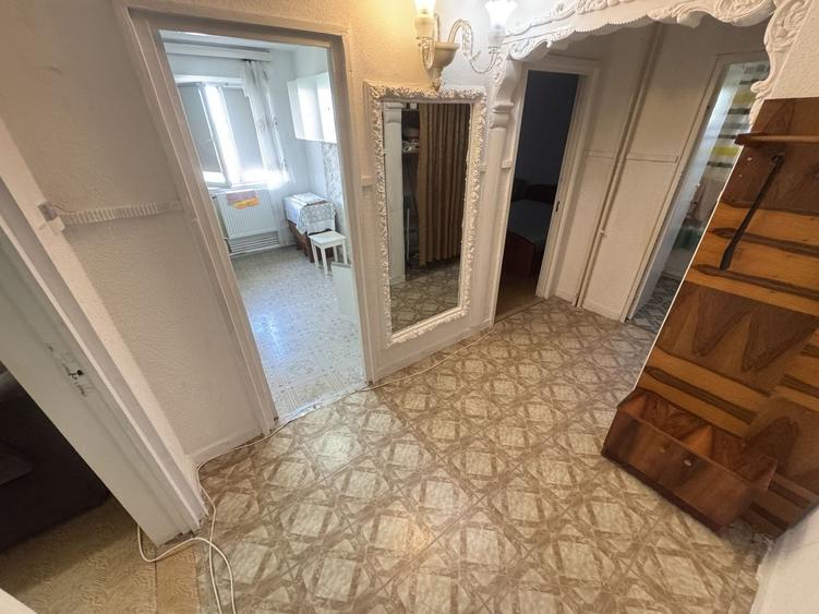 Apartament cu 2 camere decomandat, mobilat în Tomis Nord