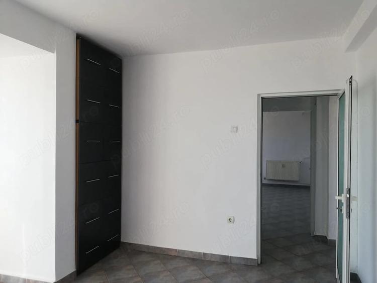 Apartament cu 3 camere decomandat în Ultracentral