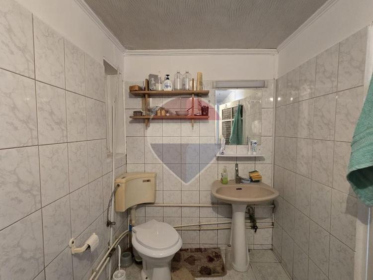 Casă individuală cu 4 camere cu Teren 303 Mp în Prelungirea Ferentari