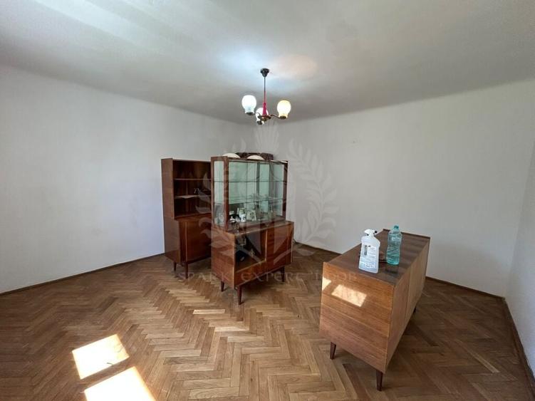 Casă cu 3 camere cu Teren 580 Mp în Central
