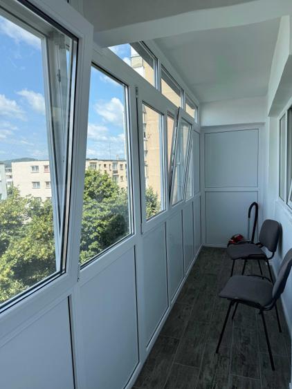 Inchiriez apartament 2 camere Campina - 1