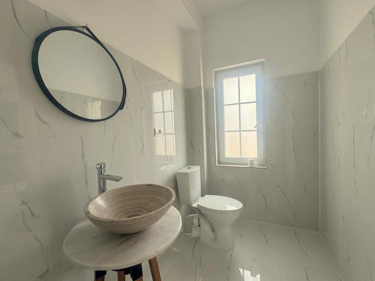 Duplex cu 4 camere cu Canalizare în Moșnița Nouă