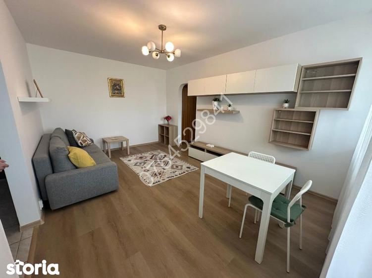 Apartament cu 2 camere semidecomandat, mobilat în 1 Mai