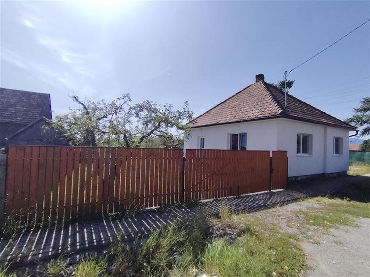 Casă individuală cu 2 camere cu Canalizare în Valea Strâmbă