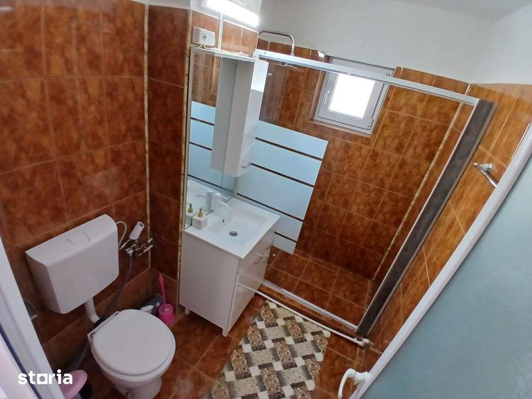Apartament cu 2 camere decomandat în Est