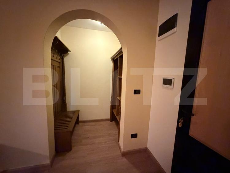 Apartament cu 3 camere semidecomandat, mobilat în Moșnița Nouă