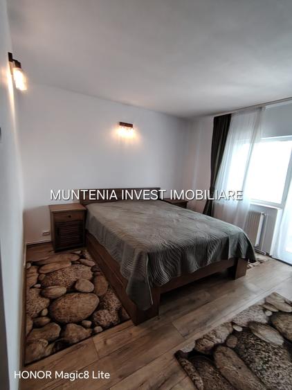 Apartament cu 3 camere decomandat în Teilor