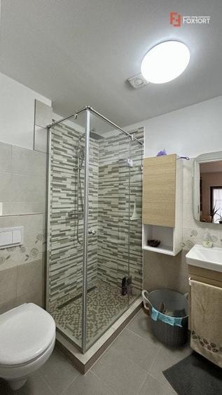 Penthouse cu 4 camere semidecomandat, mobilat în Dumbrăvița