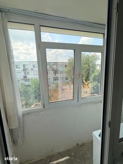 Apartament cu 4 camere în Micro 13