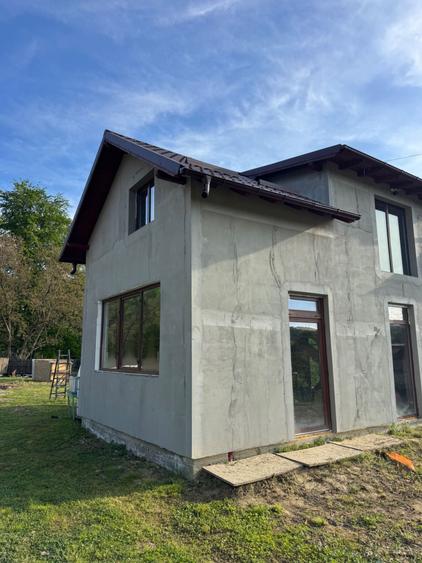 Casă cu 2 camere în Central
