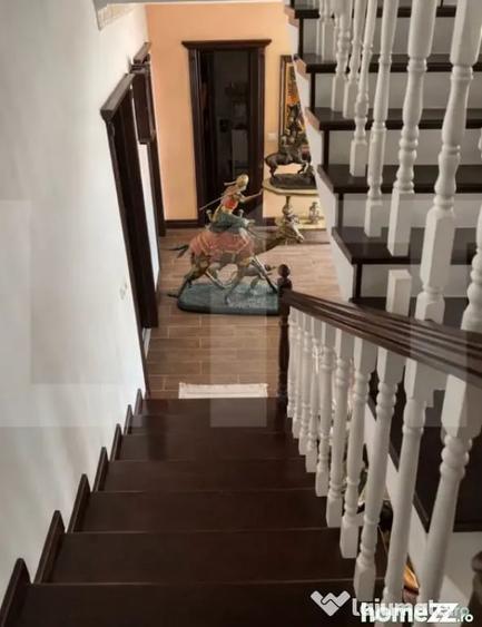 Casă cu 7 camere cu Teren 765 Mp în Ultracentral