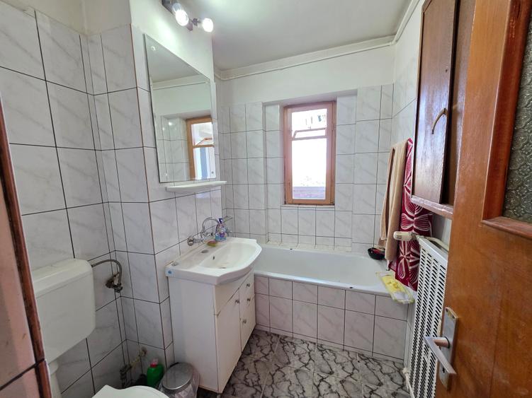 Apartament cu 2 camere decomandat în Tineretului