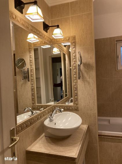 Apartament cu 2 camere decomandat în Florești