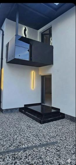 Casă cu Teren 180 Mp în Tineretului