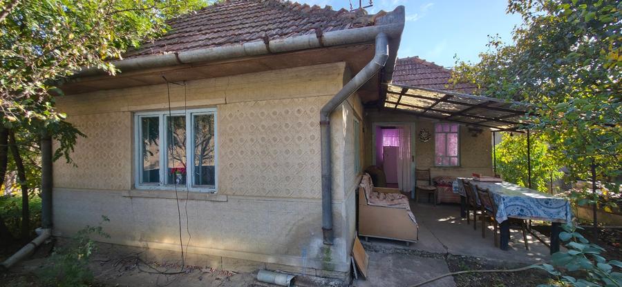 Casă individuală cu 4 camere cu Canalizare în Căianu