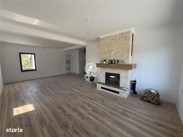 Casă cu 4 camere cu Teren 500 Mp în Bârnova