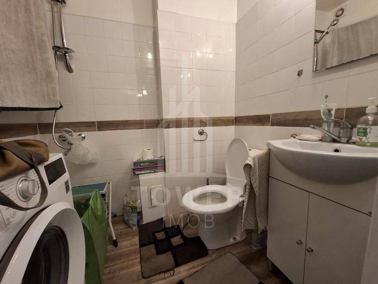 Apartament cu 4 camere decomandat în Vasile Aaron