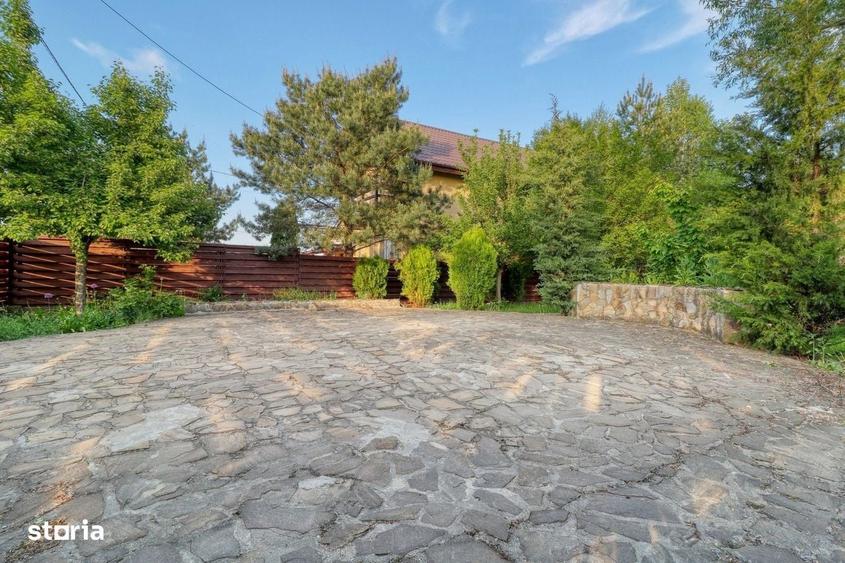 Casă cu 4 camere în Crevedia