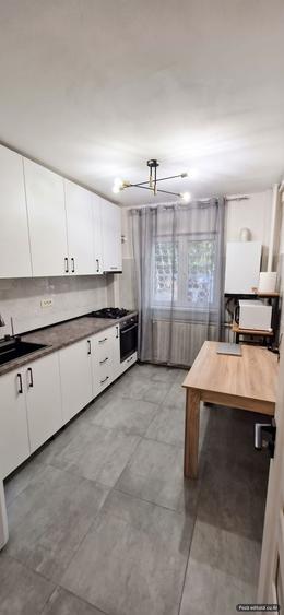 Apartament cu 3 camere decomandat, mobilat în Rahova
