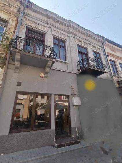 Casă cu 6 camere în Central