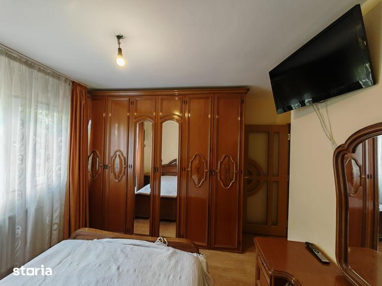 Apartament cu 2 camere decomandat în Republicii