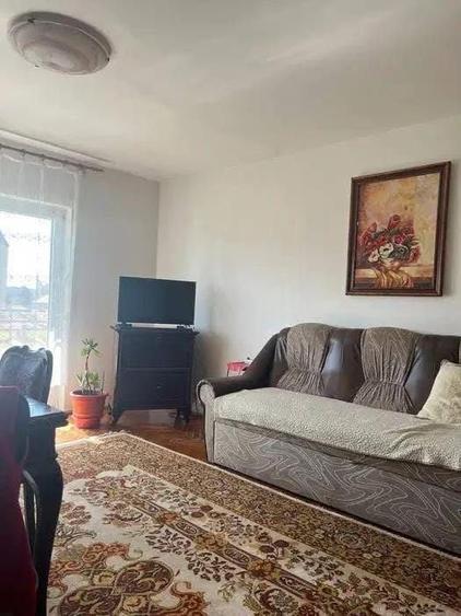 Apartament cu 2 camere decomandat în Micro 17