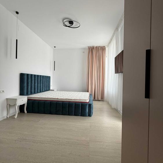 Casă cu 4 camere cu Teren 350 Mp în Prundu